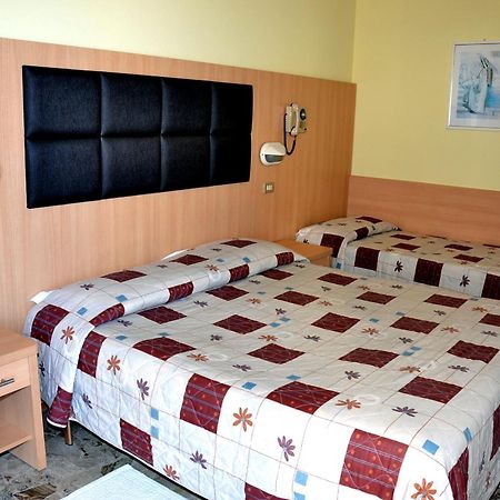Hotel Marco Polo Bellaria-Igea Marina Quarto foto